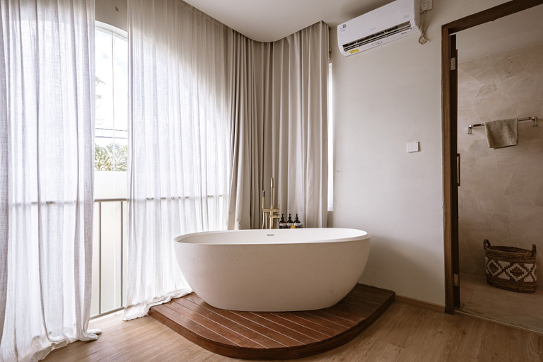 Bathroom 5, Endless Summer Villa Uluwatu, Badung