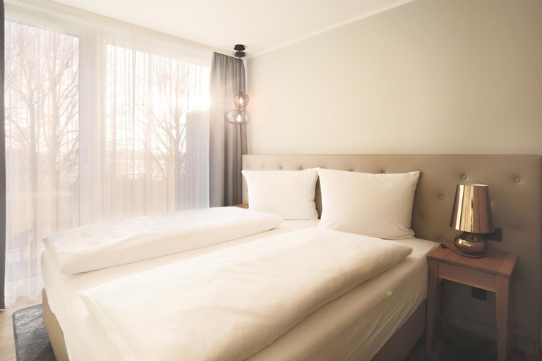 Room 5, Appartements im Maremuritz Yachthafen Resort, Mecklenburgische Seenplatte