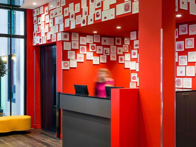 Public Area 3, ibis Styles Paris La Defense Courbevoie, Hauts-de-Seine