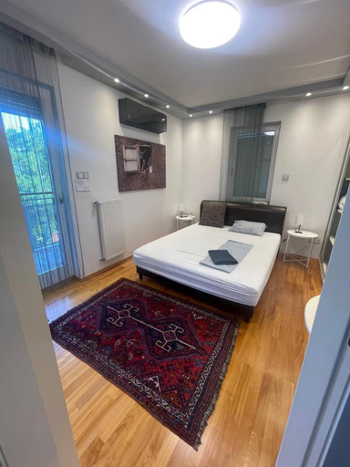 Bedroom 2, RoseHill Garden Family Villa with a Great Budapest View, Budapesti