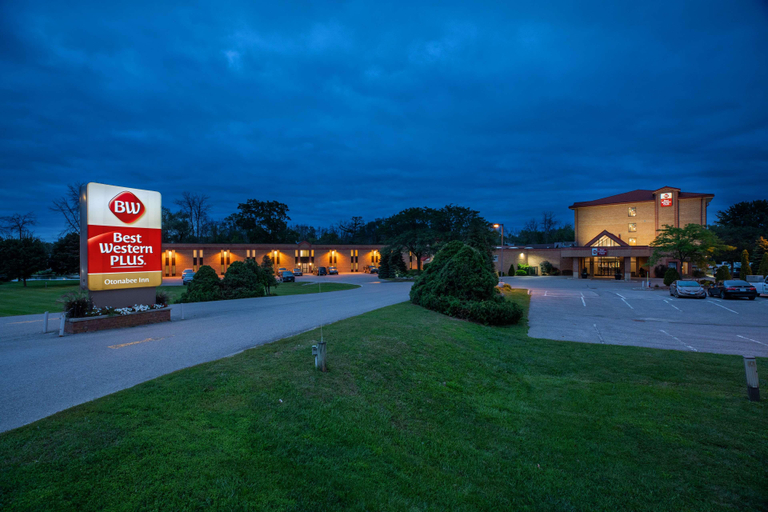 Exterior & Views 2, Best Western Plus Otonabee Inn, Peterborough