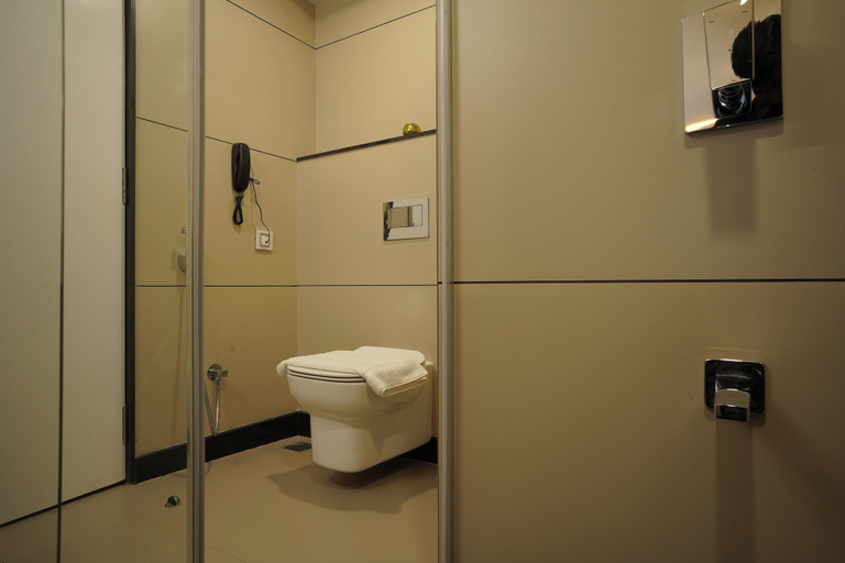 Others 5, TreeHouse Kambers, Belgaum