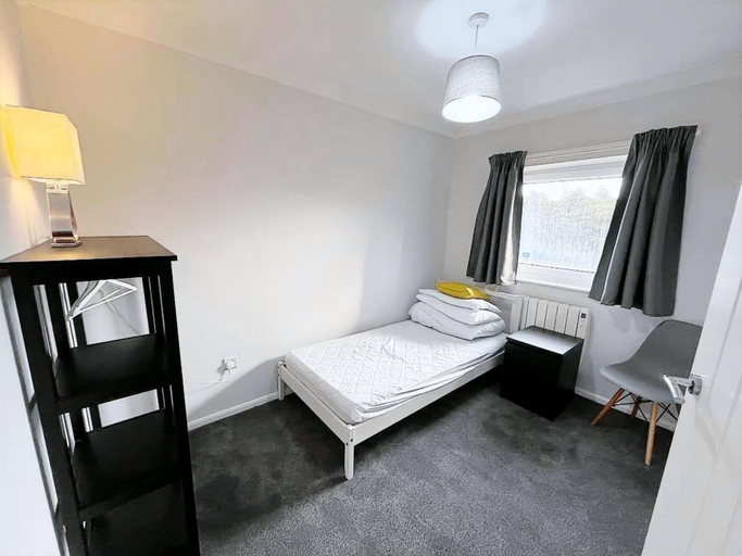 Room 3, Seaside Haven Retreat - 2 Bedroom Apartment, Lincolnshire