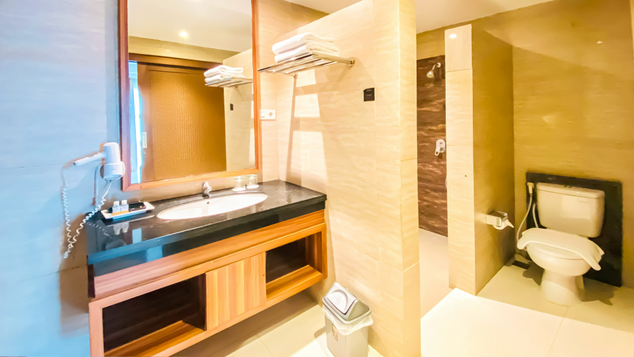 Bathroom 7