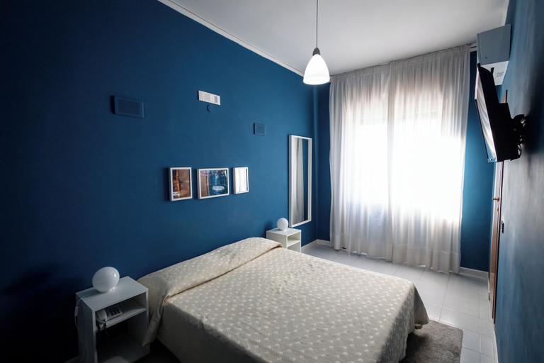 Bedroom 3, Hotel Carosello, Salerno