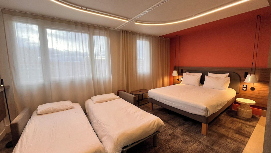 Bedroom 2, Novotel Suites Clermont Ferrand Polydome, Puy-de-Dôme