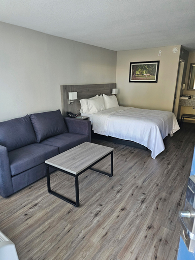 Bedroom 3, Quality Inn & Suites Ocala I-75, Marion