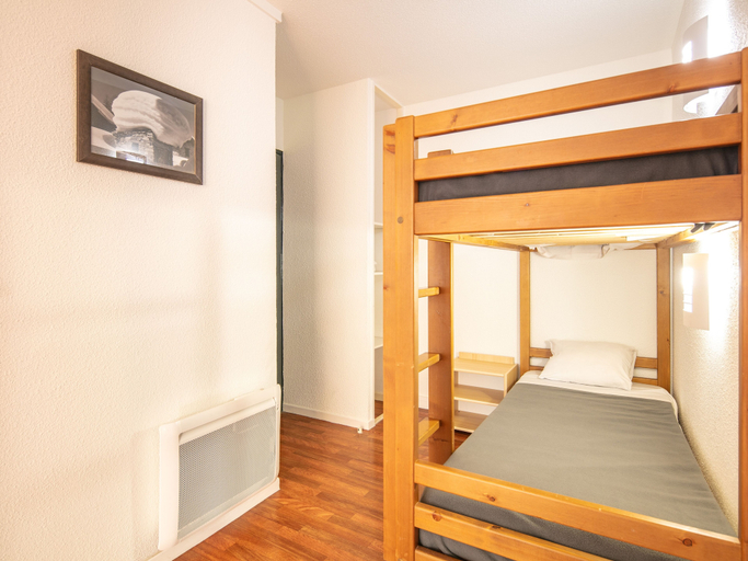 Bedroom 2, Vacanceole - L'Edelweiss, Isère