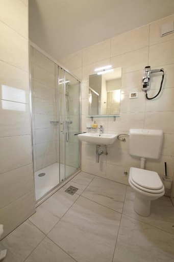 Bathroom, Villas - Hotel & Resort Adria Ankaran, Koper