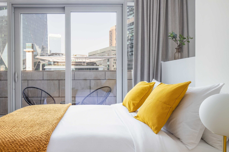 Bedroom 3, Silkhaus Modern Studio in Difc Iconic Tower Pool, Dubai