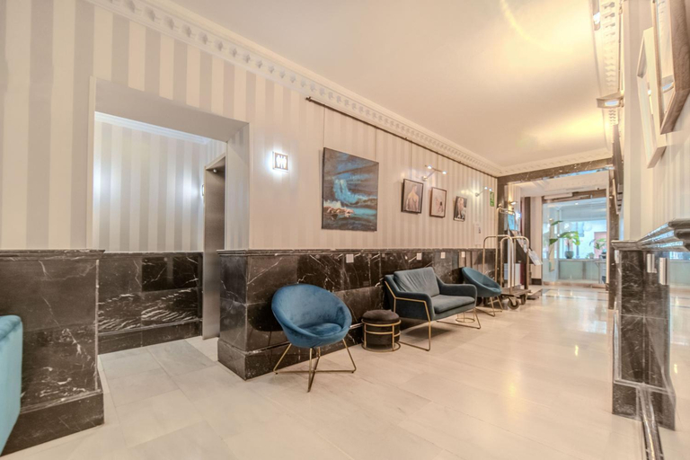 Public Area 3, Lusso Infantas, Madrid