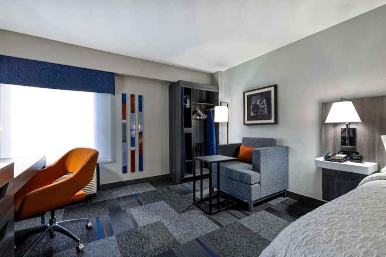 Bedroom 4, Hampton Inn San Antonio-Downtown (River Walk), Bexar