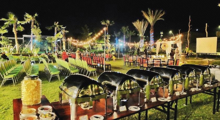 Food & Drinks, MaxOneHotels at Resort Makassar, Makassar
