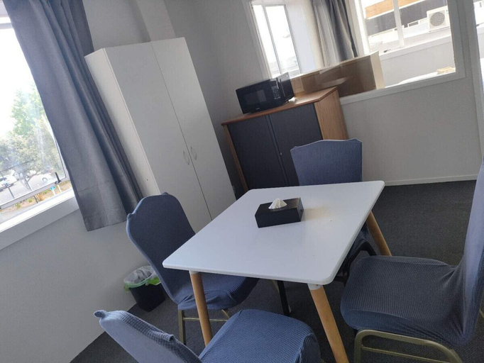 Others 5, 1 Double 1 Single 2 Sofa Beds Suite 2, Waitakere