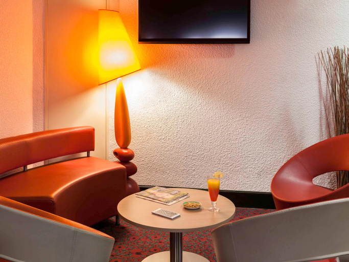 Public Area, ibis Auch, Gers
