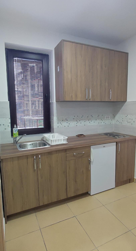 Kitchen 3, Apartments 1A JollyKop, Raška