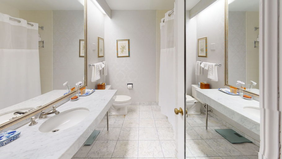 Bathroom 5, Avon Old Farms, Hartford