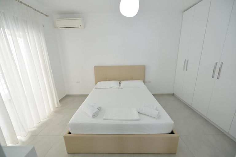 Bedroom 3, ApartHotel Miramare Sarande, Sarandës