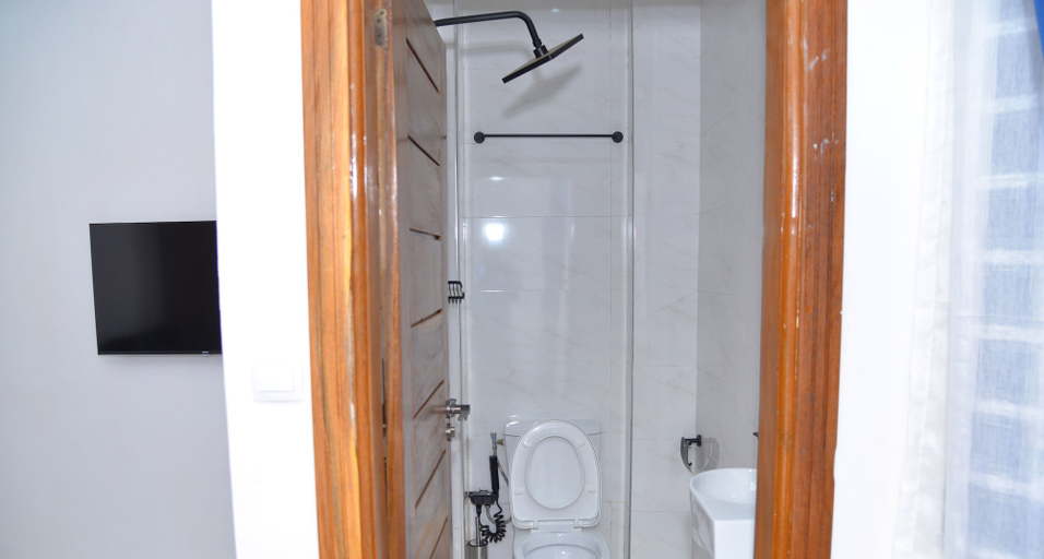 Bathroom 3, Bi Hotel SARL, Dakar