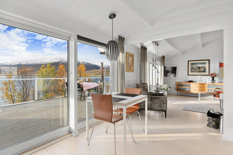 Others 5, Hakøyvein 151 , seaside lounge,Cozy Two Separate Units ,1 Bedroom or 2 Bedrooms Electric Vehicle Sta, Tromsø