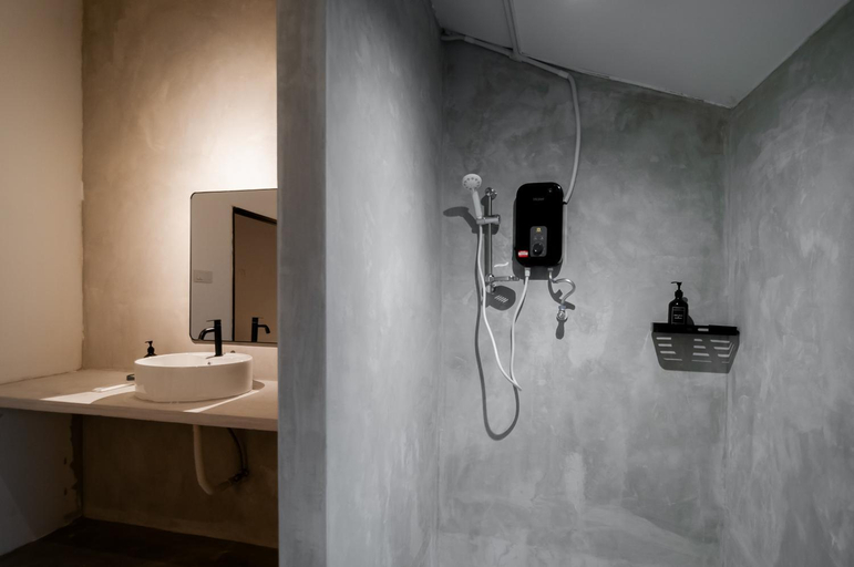 Bathroom 3, Heritage Villa by Aayu, Pulau Penang