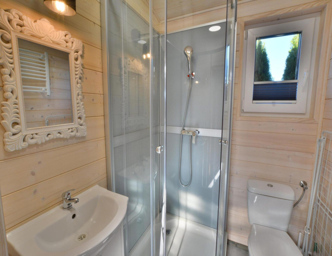 Bathroom 4, Comfortable Holiday Home With a Terrace, Ustronie, Kołobrzeg