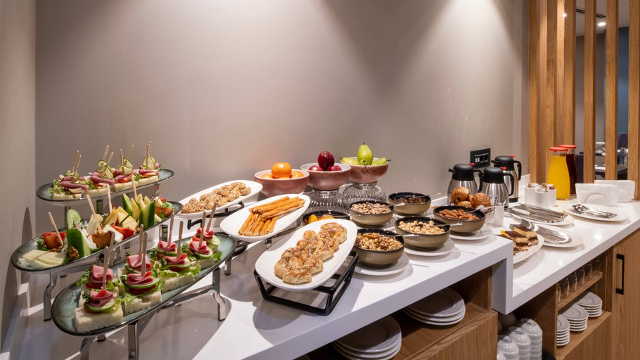 Food & Drinks 5, Hampton by Hilton Istanbul Sirkeci, Fatih