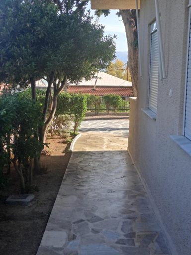 Others 4, Studios Αποστολης Selianitika, West Greece