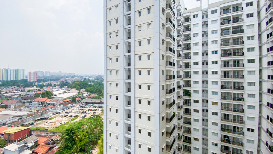 Exterior & Views 3, Modern Look Studio at Signature Park Grande Apartment By Travelio, East Jakarta