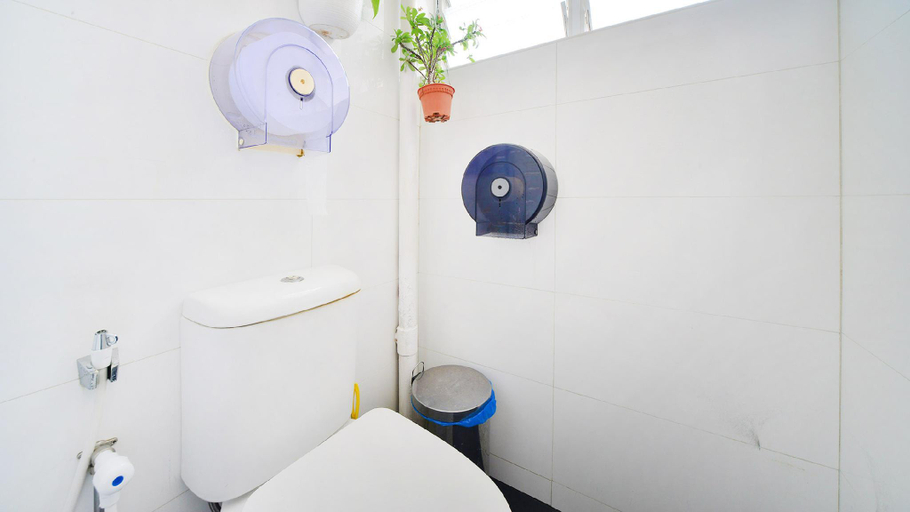 Bathroom 7