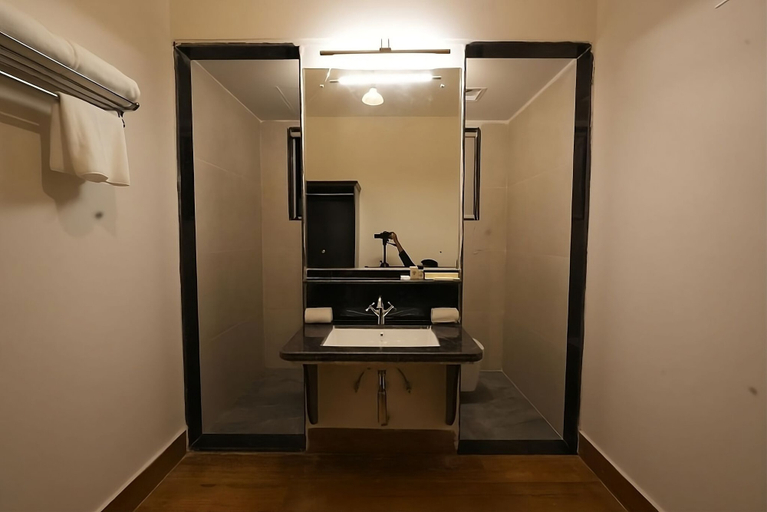 Bathroom 4, Anandam - A Luxury resort in Udaipur, Udaipur