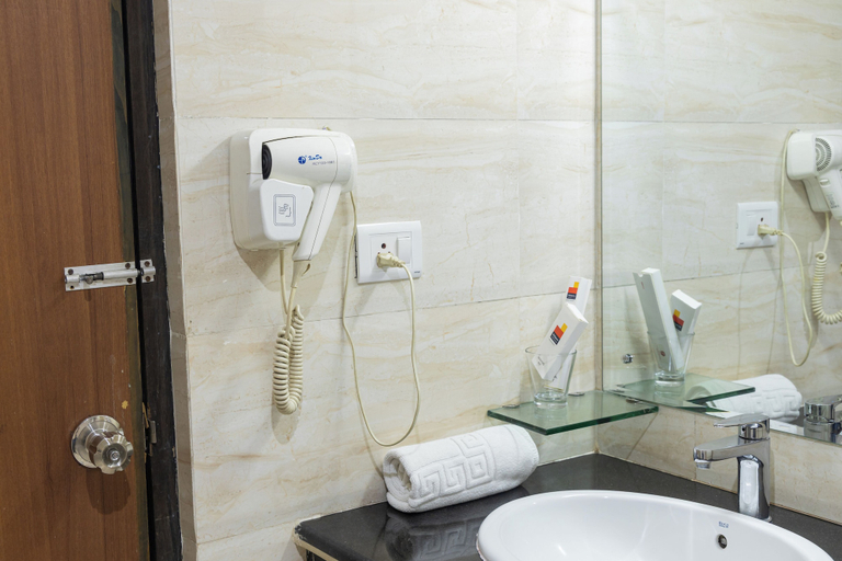 Bathroom, Hotel Mirage Regency, Bagmati
