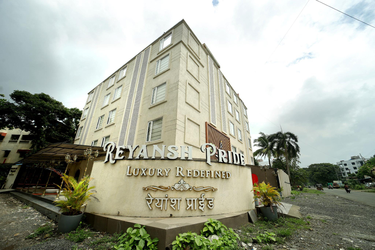 Exterior & Views, Hotel Reyansh Pride, Palghar