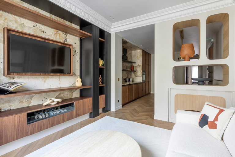 Bedroom 5, HIGHSTAY - Luxury Serviced Apartments - North Marais 2, Paris