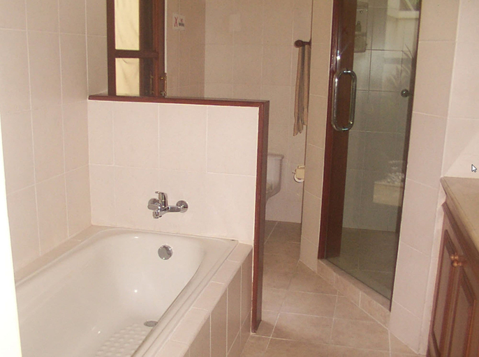 Bathroom 4, Emerald Villa, Denpasar