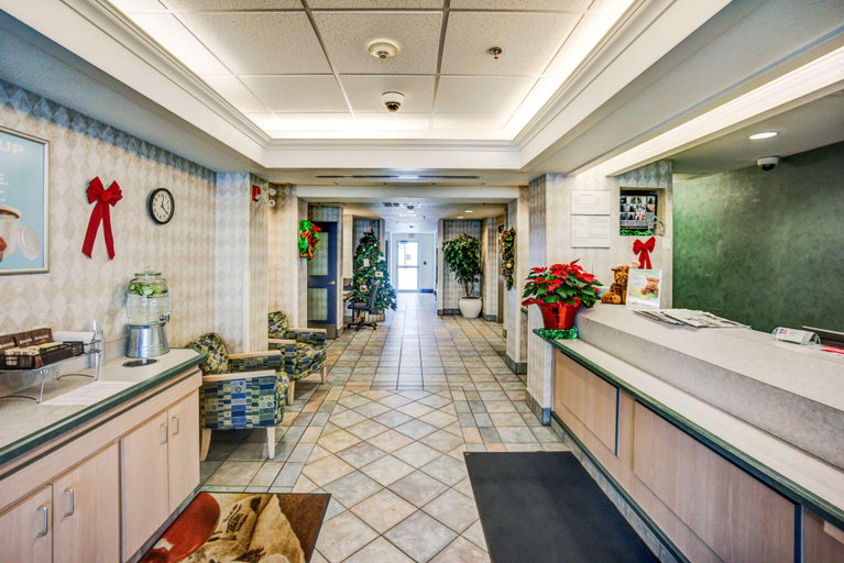Public Area 3, Motel 6 Red Deer, AB, Division No. 8