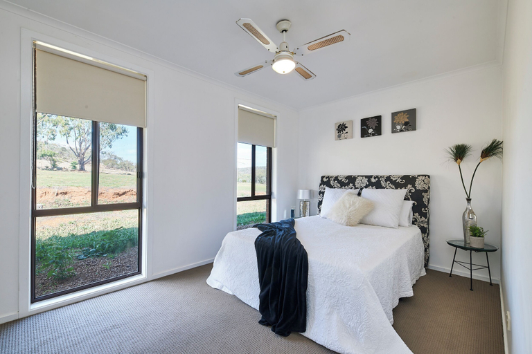 Bedroom 3, Thoona Eco Resort, Benalla Bal
