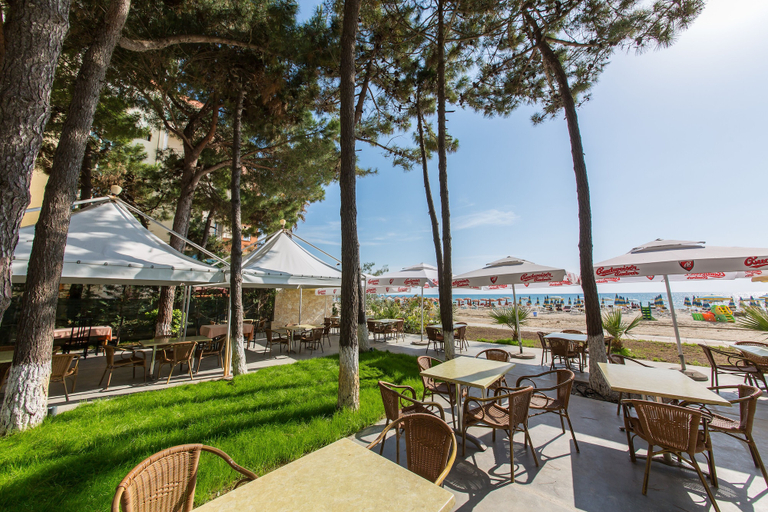 Others 1, Hotel Andi, Durrësit