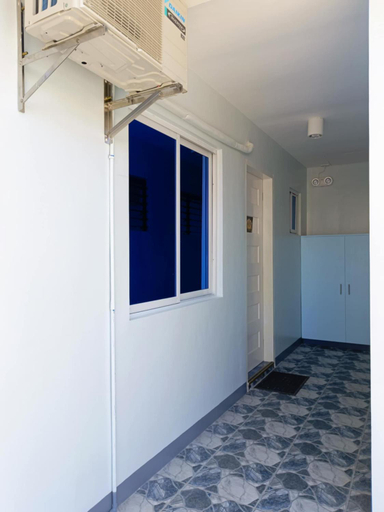 Others 3, 3 Sisters Guest House 1, Moalboal
