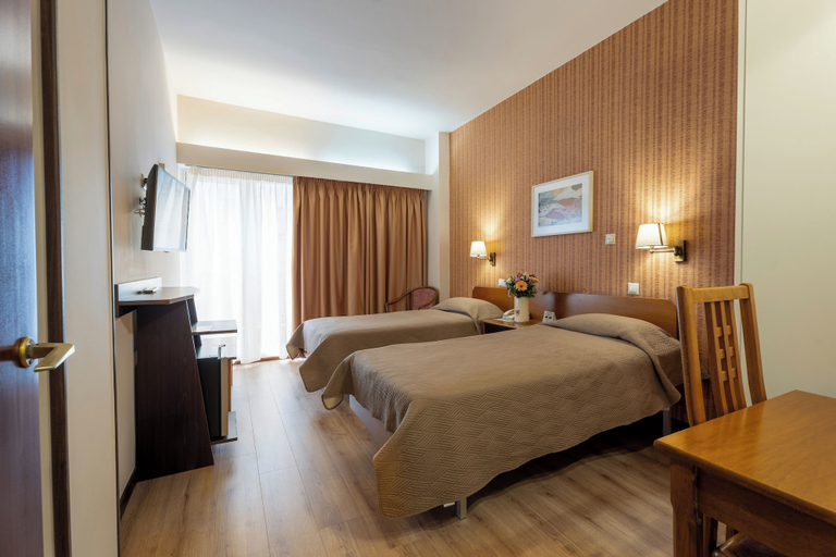 Bedroom 4, Queen Olga, Central Macedonia