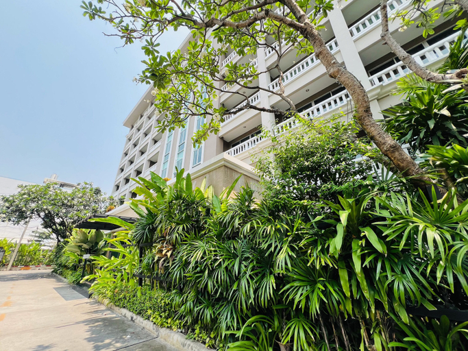 Exterior & Views 2, 14 Place, Chom Thong
