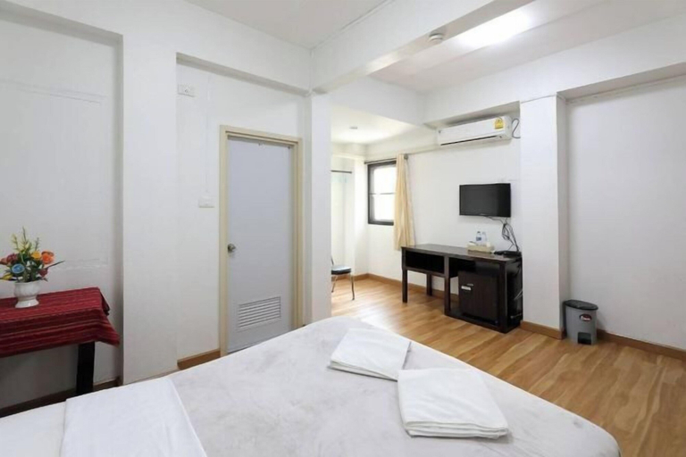 Bedroom 8