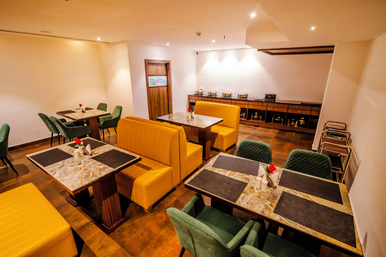 Food & Drinks 5, Hotel Seven Lights, Ernakulam