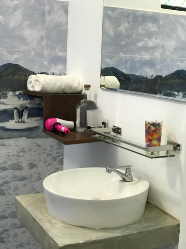 Bathroom 2, Ella Rawana Resort, Ella