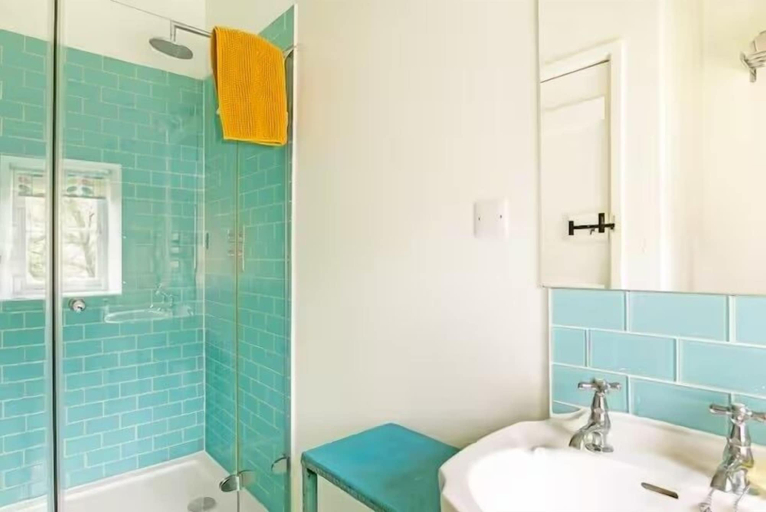 Bathroom 3, Cherry Tree Cottage -Countryside Retreat, Northamptonshire