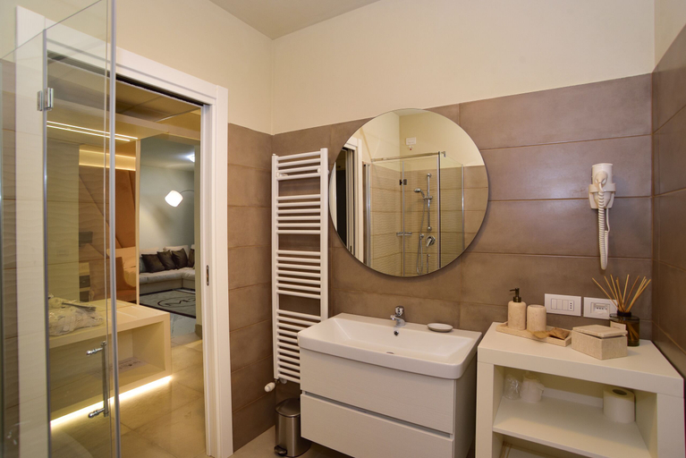 Bathroom 4, M2 Hotel, Florence