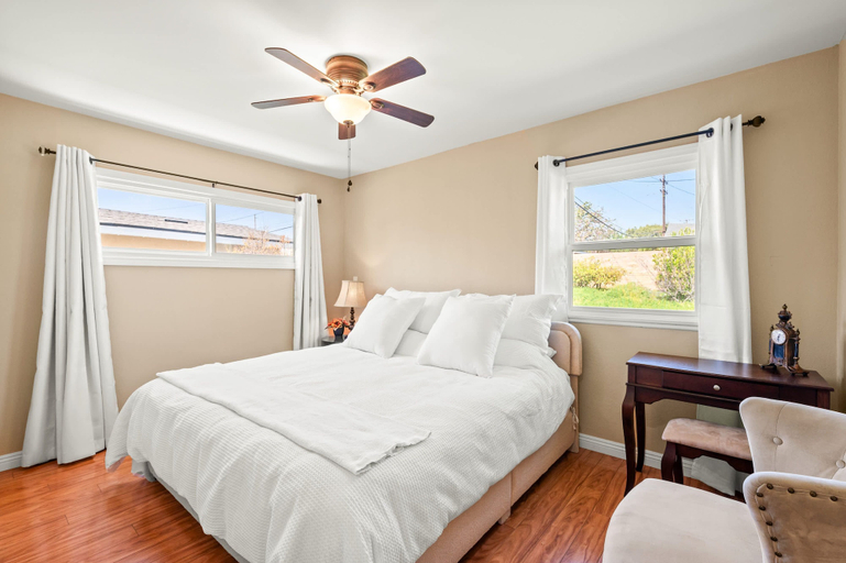 Room 3, Cozy Getaway Bright Clean Fully Equipped, San Bernardino