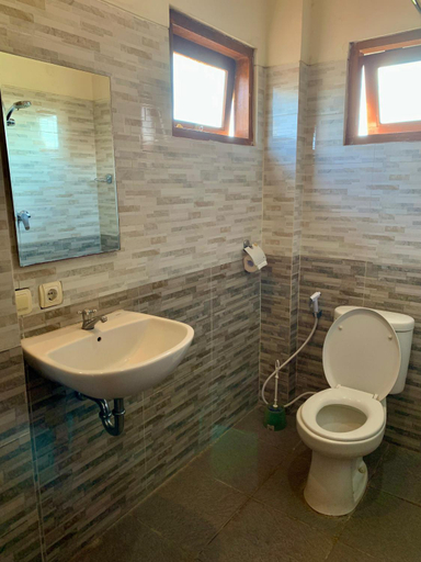 Bathroom 5, Bagus Homestay, Gianyar