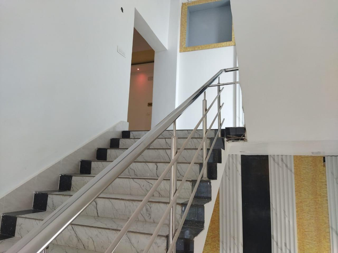 Public Area 2, Hotel Golden Continental, Deoghar