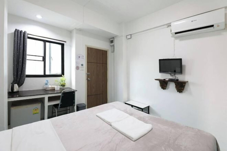 Bedroom 16